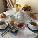 B&B Il Girasole Couette-café 4*