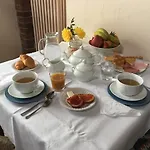 B&B Il Girasole Couette-café 4*