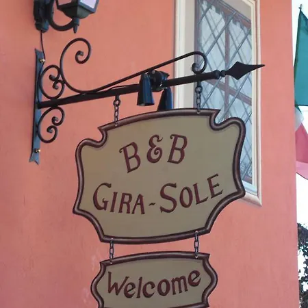 ベッド・アンド・ブレックファスト Gira-sole クーネオ