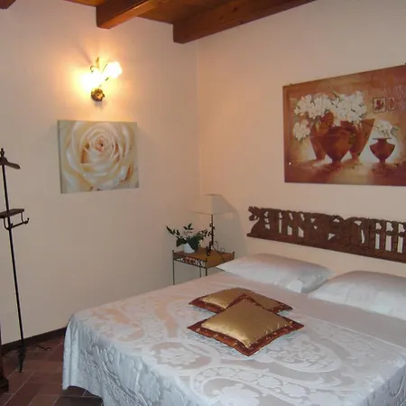 Nocleg ze śniadaniem Il Girasole 4*