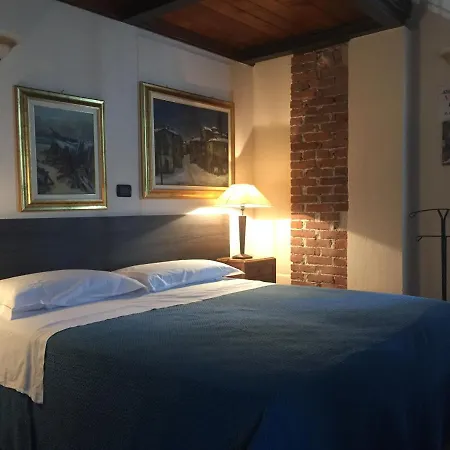 ベッド・アンド・ブレックファスト Gira-sole クーネオ