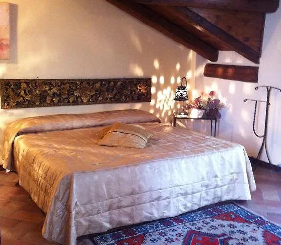 Gira-sole Bed & Breakfast 4*